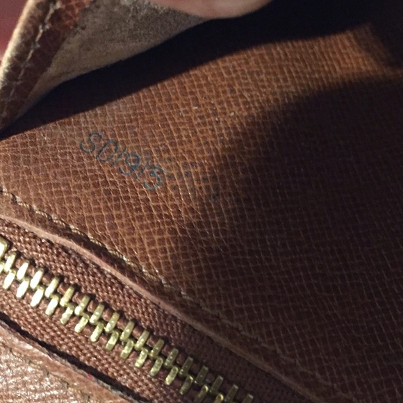 ♦️SOLD♦️Louis Vuitton monogram canvas wallet - Picture 6 of 8